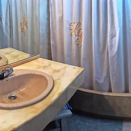 起锚酒店 拉雷多